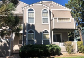 5712 W Asbury Plz, Unit A-104 in Lakewood, CO - Building Photo