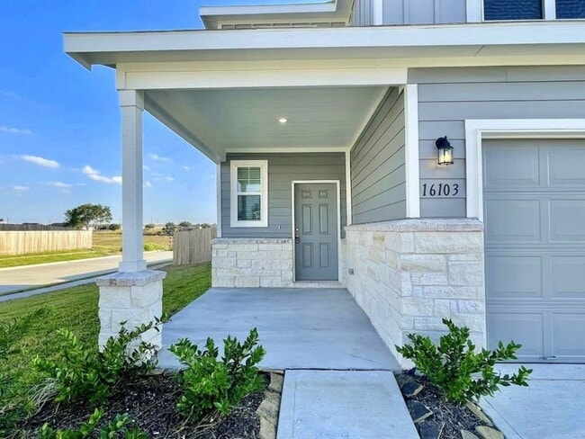 16103 Kingfield Haven Dr in Houston, TX - Building Photo - Building Photo