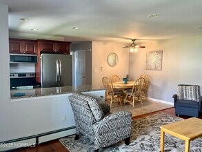 187 Wharfside Dr in Monmouth Beach, NJ - Building Photo - Building Photo