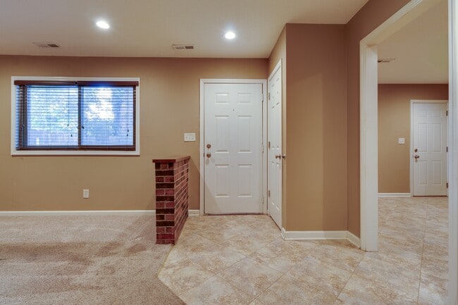 property at 2808 Ridge Ct