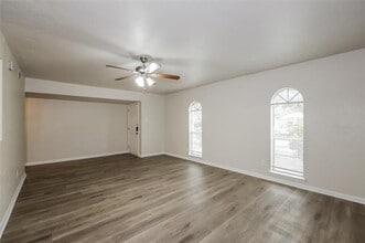 2941 Rolling Hills Dr in Carrollton, TX - Building Photo - Building Photo