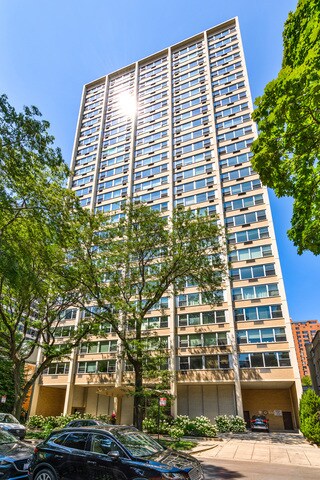 property at 336 W Wellington Ave