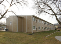 Golden Apartments in Ashland, NE - Foto de edificio - Building Photo