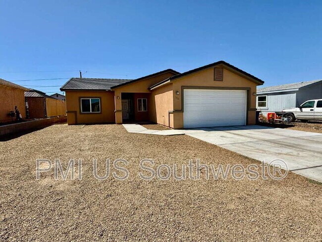 1530 Jose Ave in Bullhead City, AZ - Building Photo - Building Photo