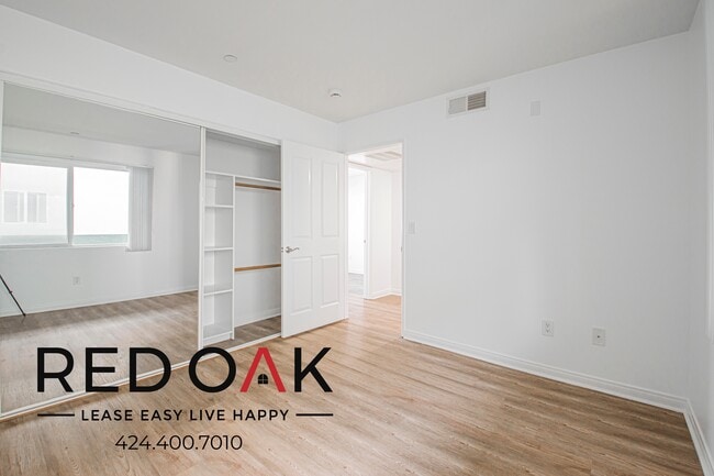 326 S Westlake Ave in Los Angeles, CA - Foto de edificio - Building Photo