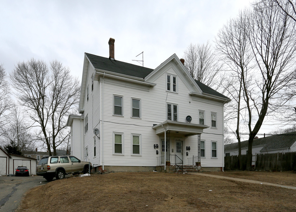 251-253 Pleasant St in Brockton, MA - Building Photo