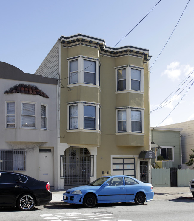 711-713 Naples St in San Francisco, CA - Foto de edificio - Building Photo