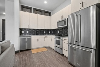 The Winnifred in Charlotte, NC - Building Photo - Building Photo