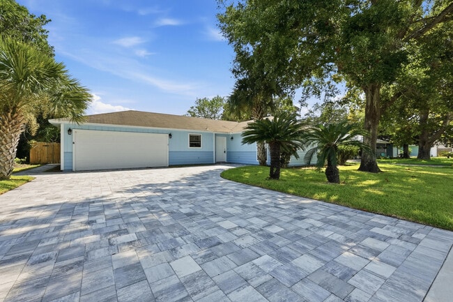 349 Primrose Cir