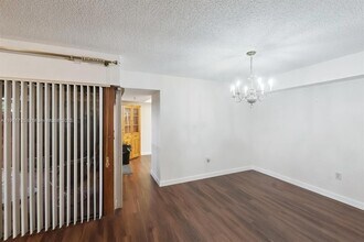 5975 SW 137th Ave in Miami, FL - Building Photo - Building Photo