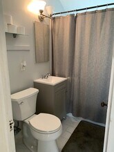 4475 N Cramer St in Shorewood, WI - Foto de edificio - Building Photo