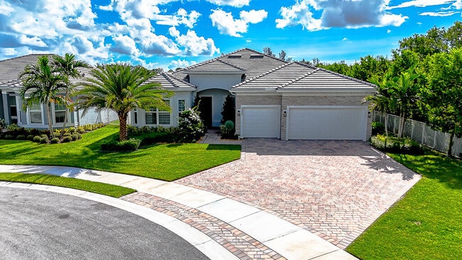 5330 Yellow Water Lily Ct in Wellington, FL - Building Photo - Building Photo