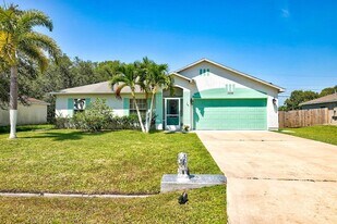 1838 SE Genaro Terrace in Port St. Lucie, FL - Building Photo