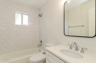 425 N Rosemont Ave in Dallas, TX - Building Photo - Building Photo