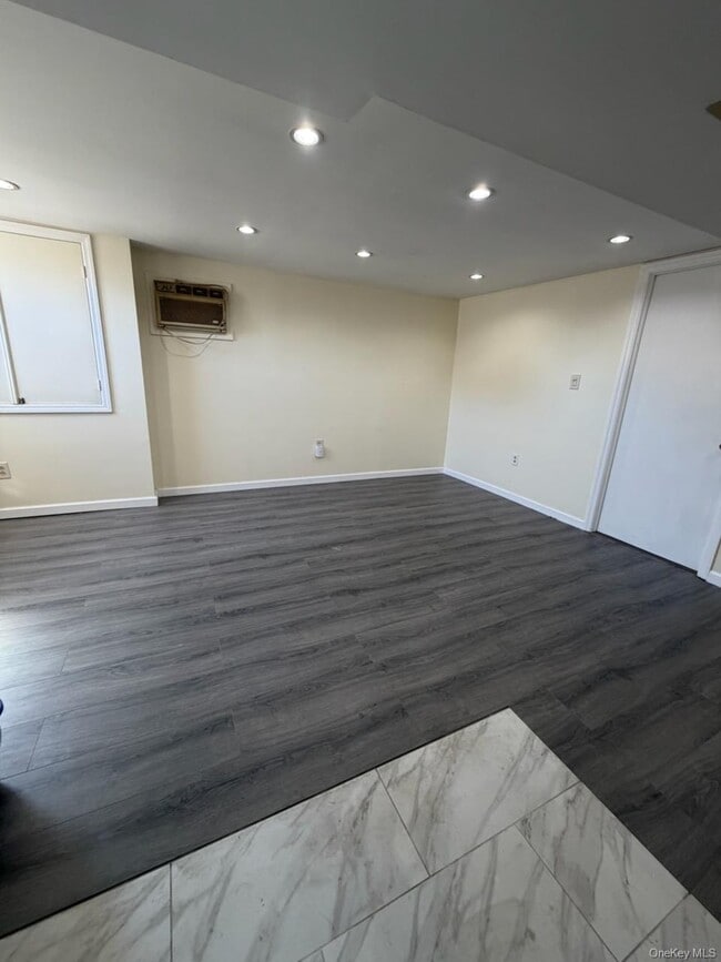 179-11 Eveleth Rd in Queens, NY - Building Photo - Building Photo