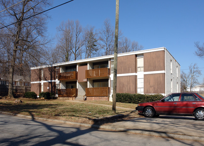 2012 Maywood St in Greensboro, NC - Building Photo - Building Photo