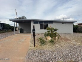 301 W Brown Dr in Sierra Vista, AZ - Building Photo
