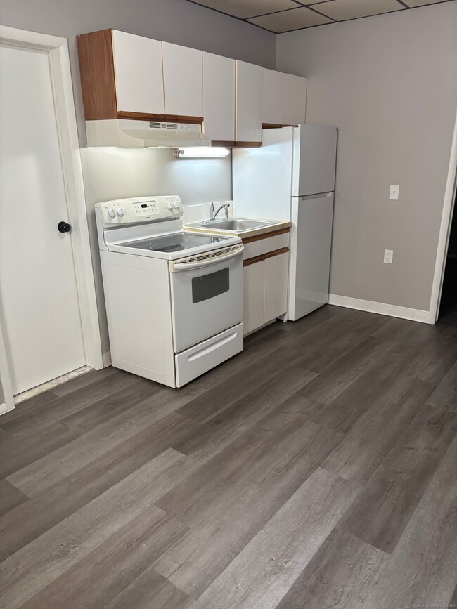 344 Washington Ave in Waterbury, CT - Building Photo - Building Photo