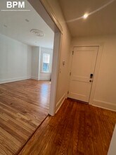 51 Custer St, Unit 51 Custer St in Boston, MA - Foto de edificio - Building Photo