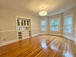 107 University Rd, Unit 1 in Brookline, MA - Building Photo - Building Photo