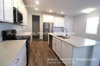 4175 Via Sienna Cir in Sarasota, FL - Building Photo - Building Photo