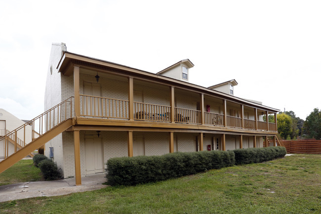 209 Iberville Dr in Biloxi, MS - Foto de edificio - Building Photo