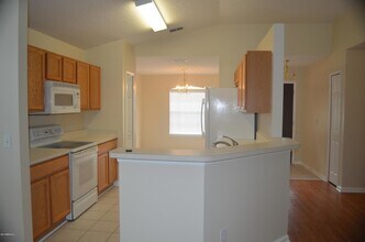 545 Prosperity Lake Dr in St. Augustine, FL - Building Photo - Building Photo
