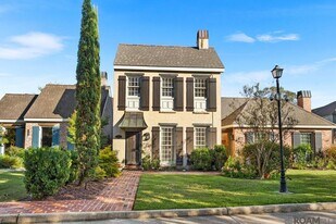 7962 Wrenwood Blvd in Baton Rouge, LA - Building Photo