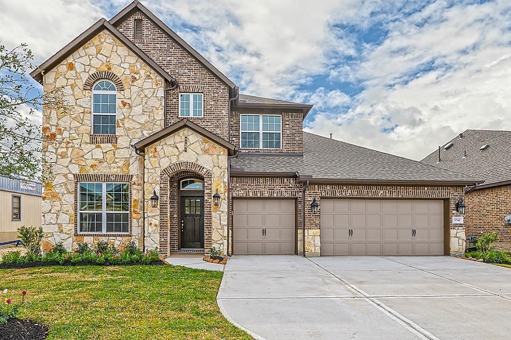 3742 Pinebrook Hollow Ln in Spring, TX - Foto de edificio