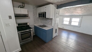 302 Belmont Ave, Unit 3rd Floor in Belleville, NJ - Building Photo - Building Photo