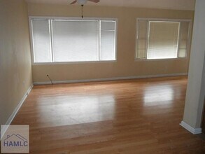 503 Stewart Dr in Hinesville, GA - Foto de edificio - Building Photo