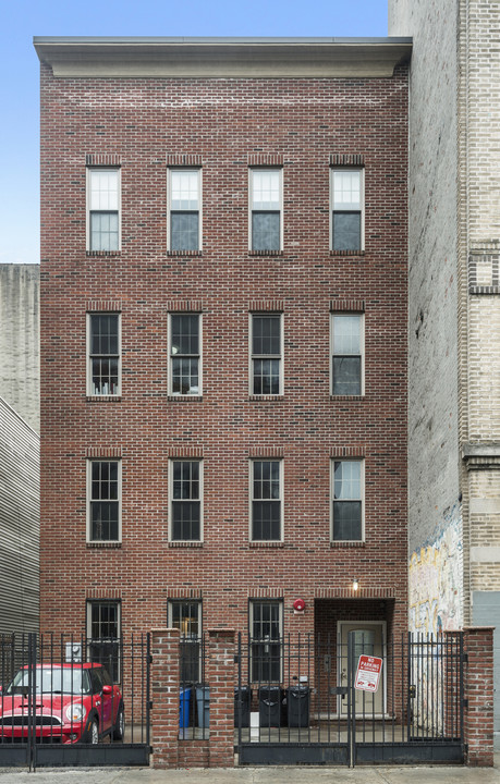 380 S 5th St in Brooklyn, NY - Foto de edificio