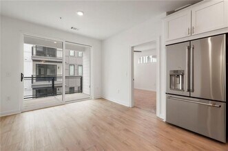 388 Pratt Dr SE in Atlanta, GA - Building Photo - Building Photo