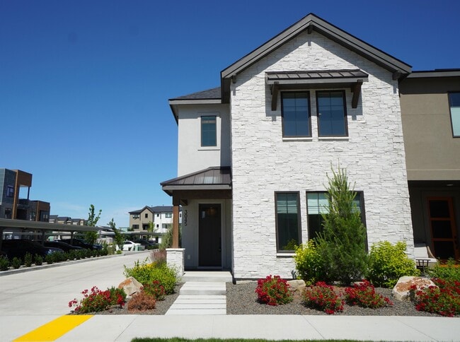3045 S Honeycomb Way in Boise, ID - Building Photo - Building Photo