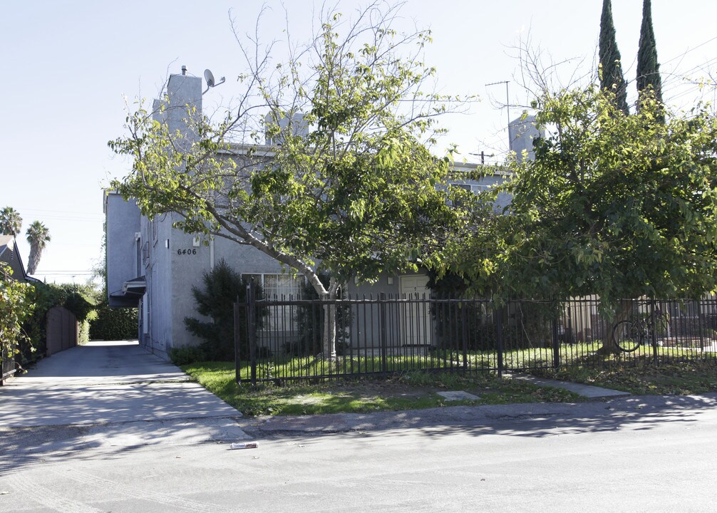 6406 Denny Ave in North Hollywood, CA - Building Photo