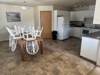 9836-9896 96 Ave in Grande Prairie, AB - Building Photo - Building Photo