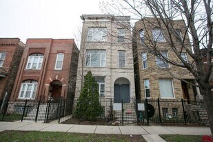 1228 N Maplewood Ave, Unit R3 in Chicago, IL - Building Photo