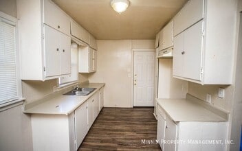 3016 Duke St-Unit -A in Lubbock, TX - Building Photo - Building Photo