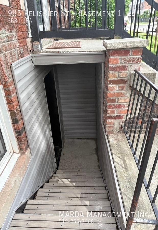 985 Pelissier St in Windsor, ON - Building Photo - Building Photo