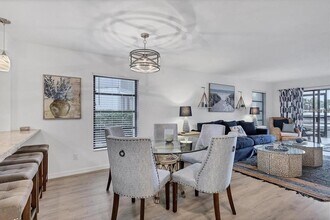 1249 Dockside Pl in Sarasota, FL - Building Photo - Building Photo