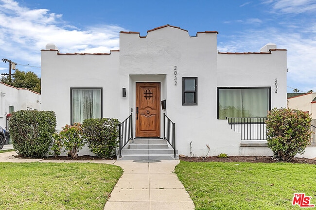property at 2034 S Palm Grove Ave