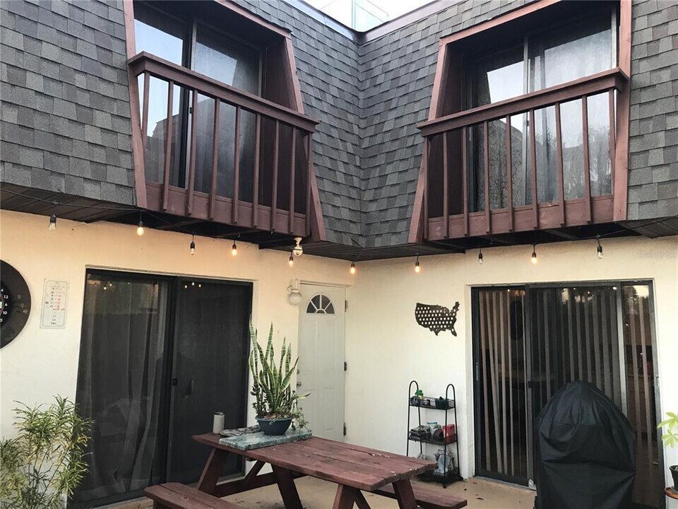 1930 Cattleya Dr in Kissimmee, FL - Building Photo
