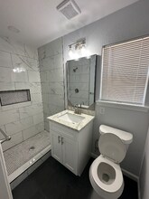 629 W Mimosa St in Angleton, TX - Building Photo - Building Photo