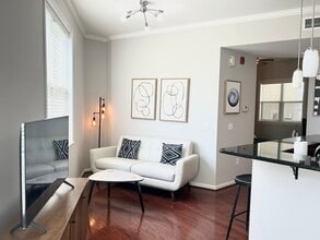 1111 S Marshall St, Unit Urban Downtown Living in Winston-Salem, NC - Building Photo - Building Photo