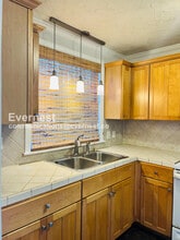 454 Bowling Ave in Nashville, TN - Foto de edificio - Building Photo