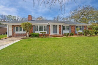 1791 Dunbarton Dr in Charleston, SC - Building Photo - Building Photo