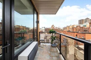 399 E 8th St in New York, NY - Building Photo