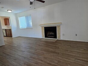 2411 Springmont Ct in Arlington, TX - Building Photo - Building Photo