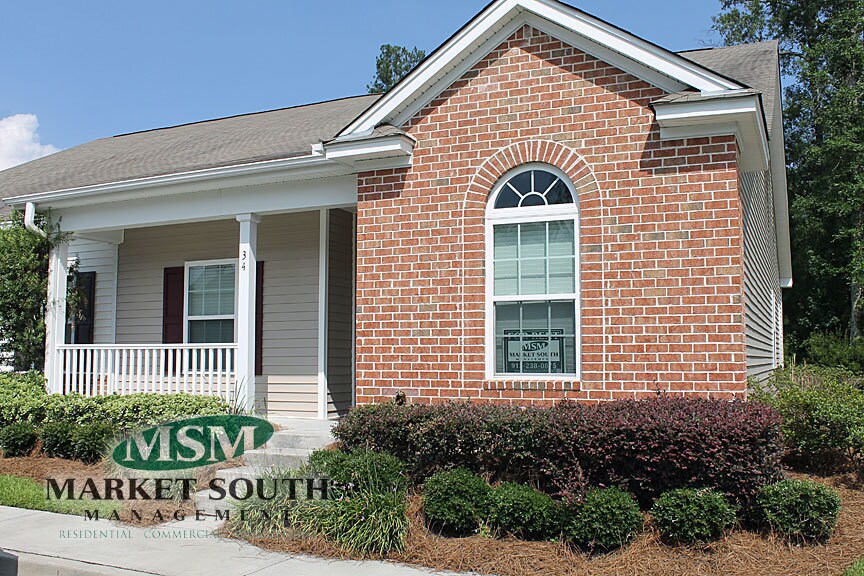 34 Falkland Ave in Savannah, GA - Building Photo