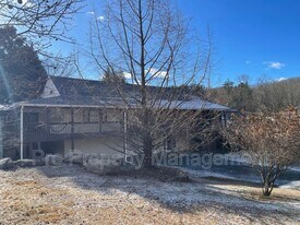 500 Nonnewaug Rd in Bethlehem, CT - Building Photo